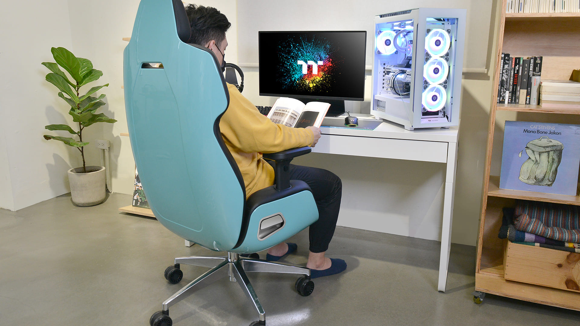 Image of chair E700